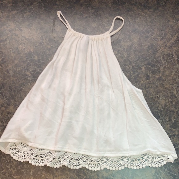 Cute white halter top - Picture 2 of 2